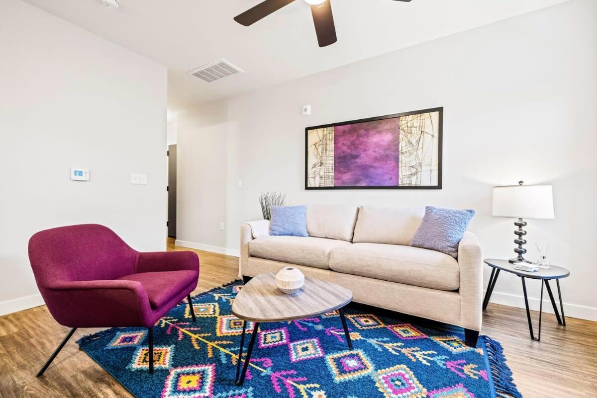 Avenue Hotel Downtown Golden Gold Miners Suite מראה חיצוני תמונה
